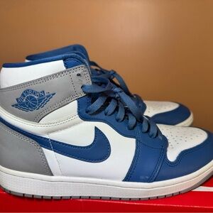 Jordan 1 Retro High OG Athletic Shoes - Blue and White